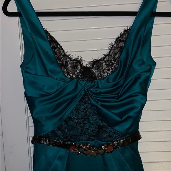 Mandalay emerald dress w/ Lace & detachable belt - Picture 2 of 7